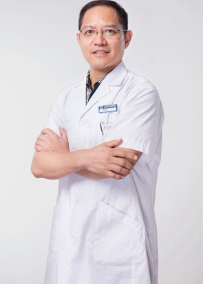 赵春阳 | 爱尔新希望眼科医院院长